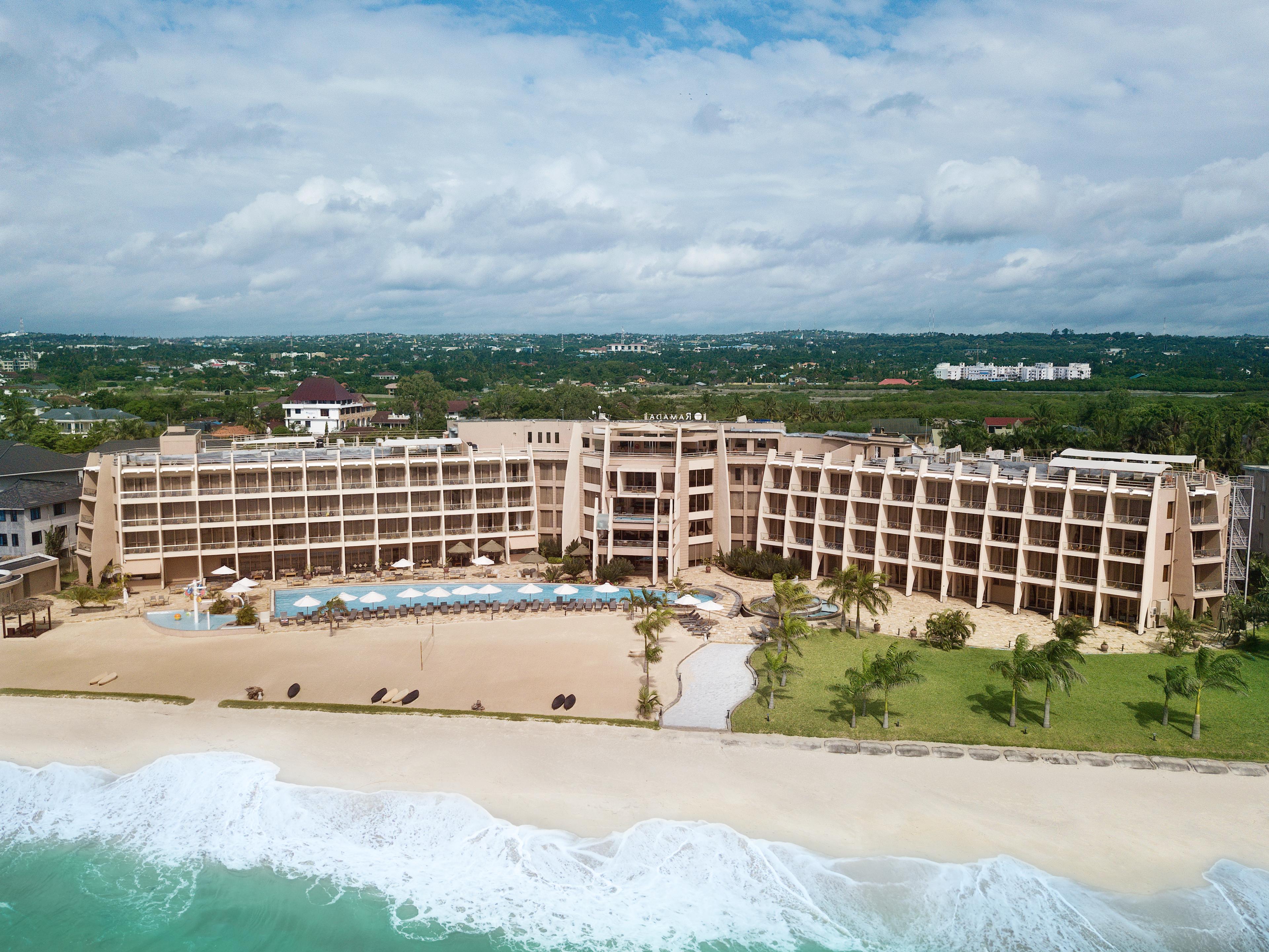 Ramada Resort By Wyndham Dar Es Salaam Exteriör bild